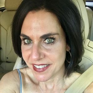 Meet your Posher, Marcia